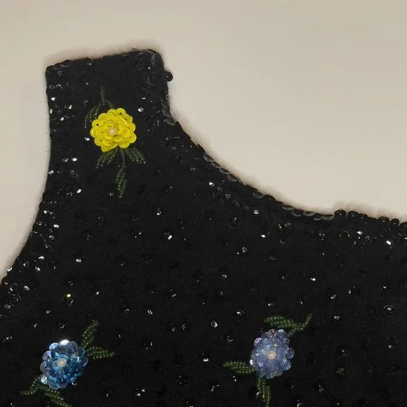 Vintage Sleeveless Sweater - Cyn Les Hand Beaded Sequin Rosette Black - Size 36 - Picture 7 of 11